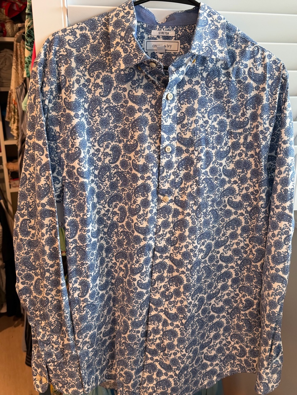 Men's Crown & Ivy Blue White patterned collared shirt